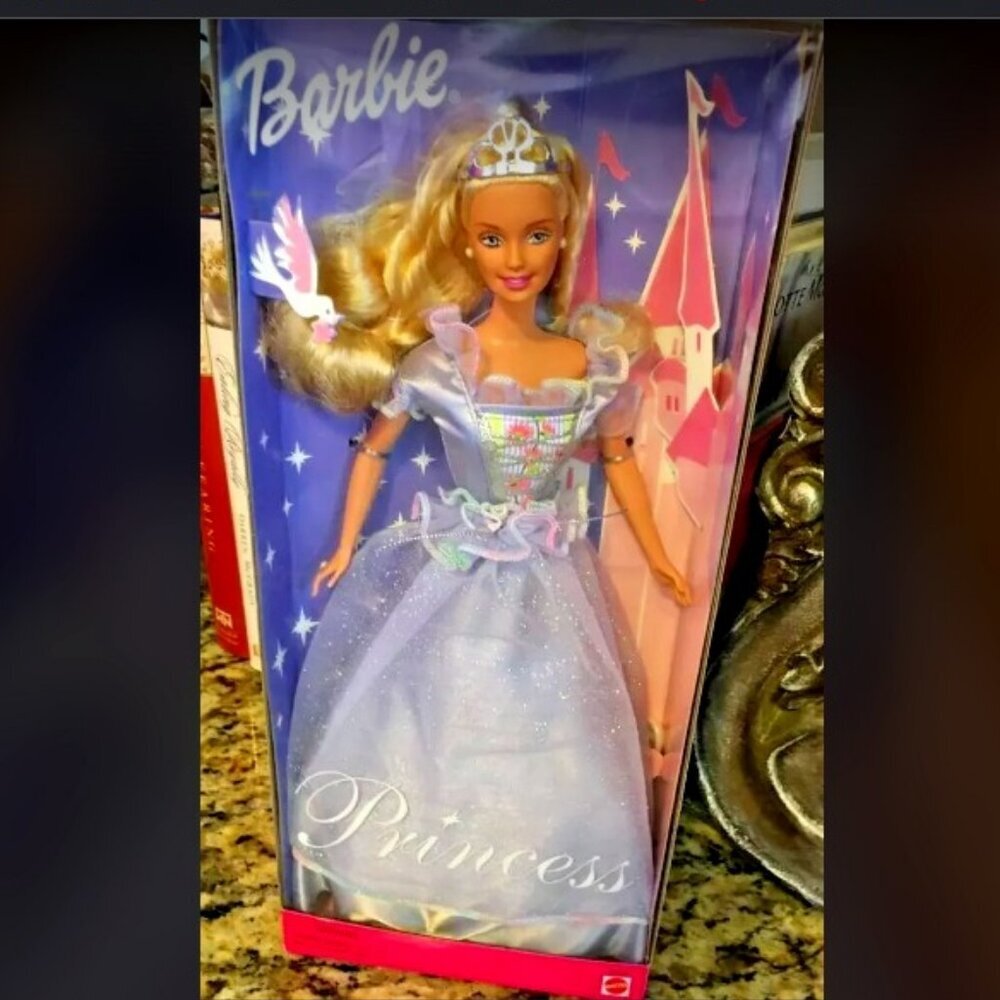 NIB MATTEL 2000 Princess Barbie Doll